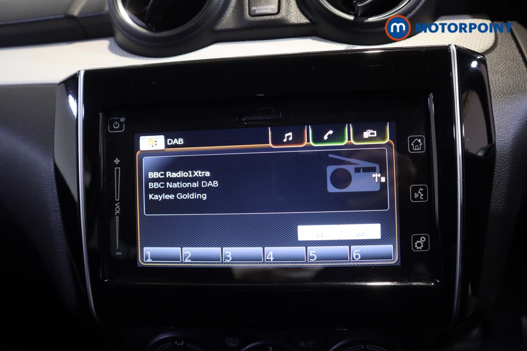 Suzuki Swift Sz-L Manual Petrol Hatchback - Stock Number (1603437) - 2nd supplementary image