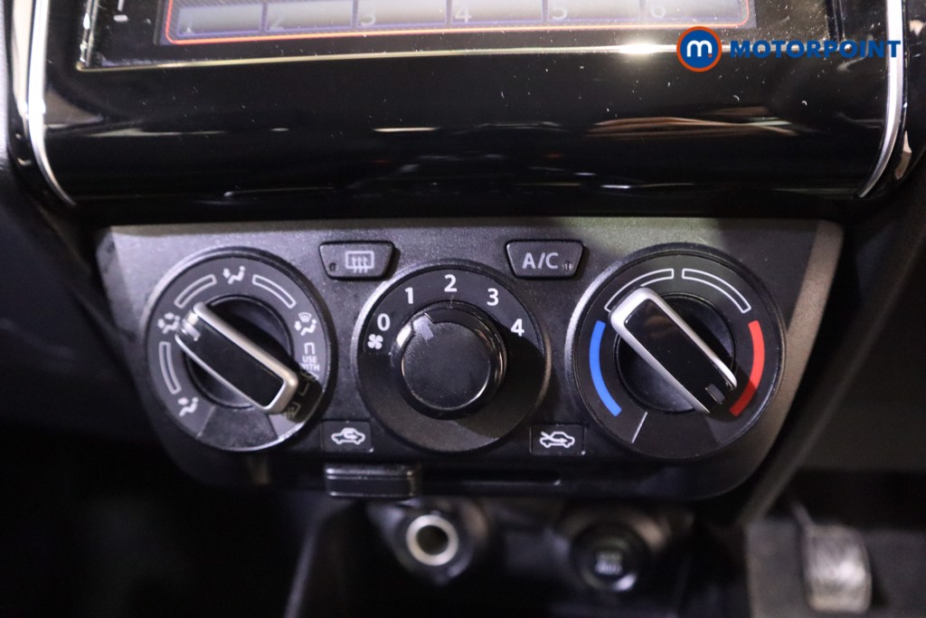 Suzuki Swift Sz-L Manual Petrol Hatchback - Stock Number (1603437) - 5th supplementary image
