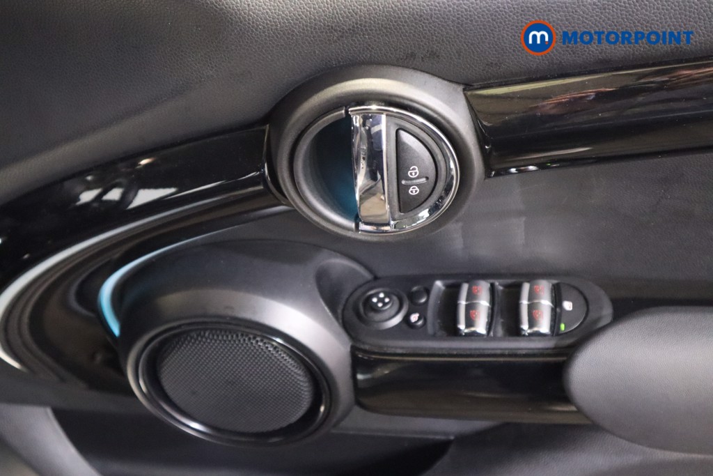 Mini Hatchback Cooper Classic Automatic Petrol Hatchback - Stock Number (1603591) - 9th supplementary image