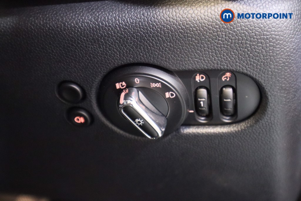 Mini Hatchback Cooper Classic Automatic Petrol Hatchback - Stock Number (1603591) - 11th supplementary image