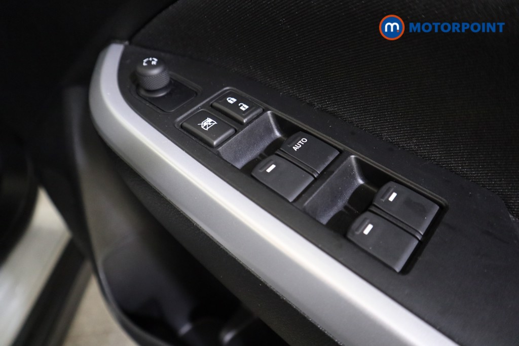 Suzuki Vitara SZ4 Manual Petrol SUV - Stock Number (1603686) - 10th supplementary image