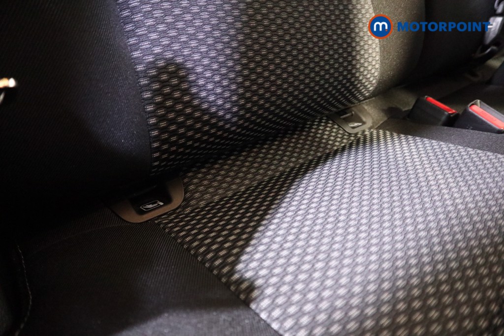 Suzuki Vitara SZ4 Manual Petrol SUV - Stock Number (1603686) - 13th supplementary image