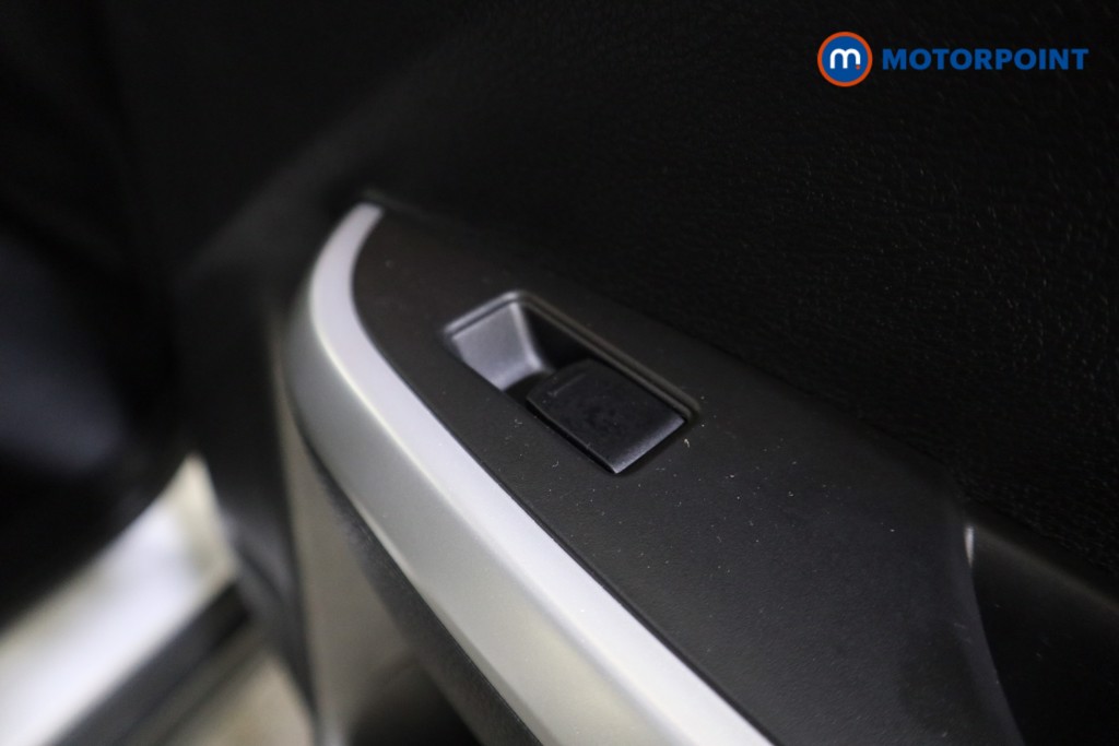 Suzuki Vitara SZ4 Manual Petrol SUV - Stock Number (1603686) - 14th supplementary image