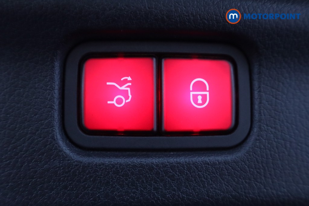 Mercedes-Benz C Class Amg Line Automatic Diesel Saloon - Stock Number (1603722) - 44th supplementary image