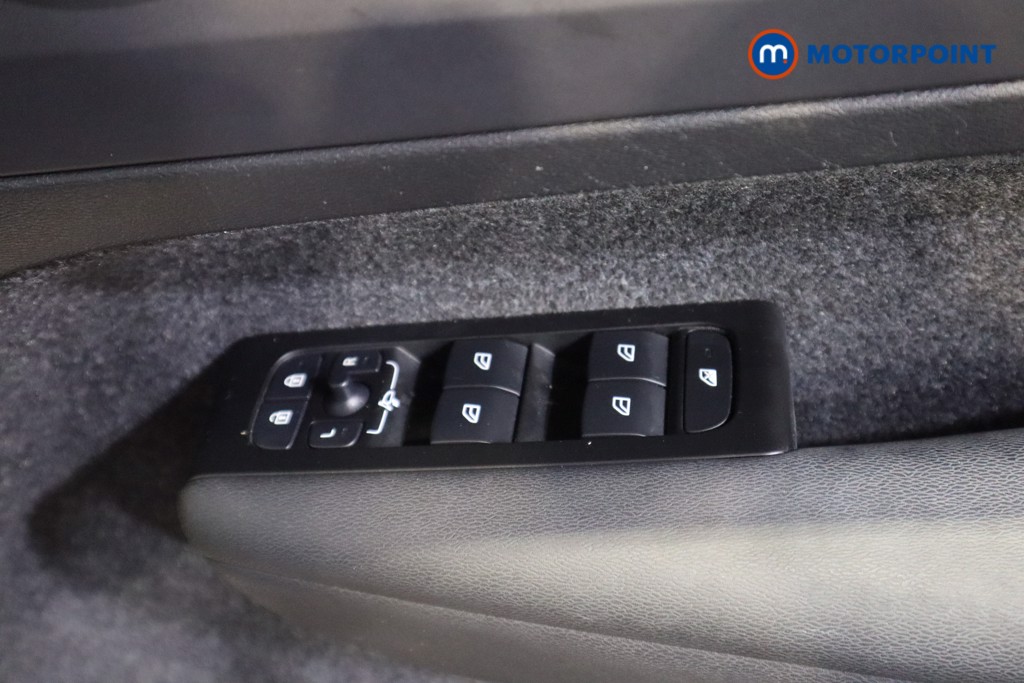 Volvo Xc40 R Design Automatic Petrol Plug-In Hybrid SUV - Stock Number (1603807) - 11th supplementary image