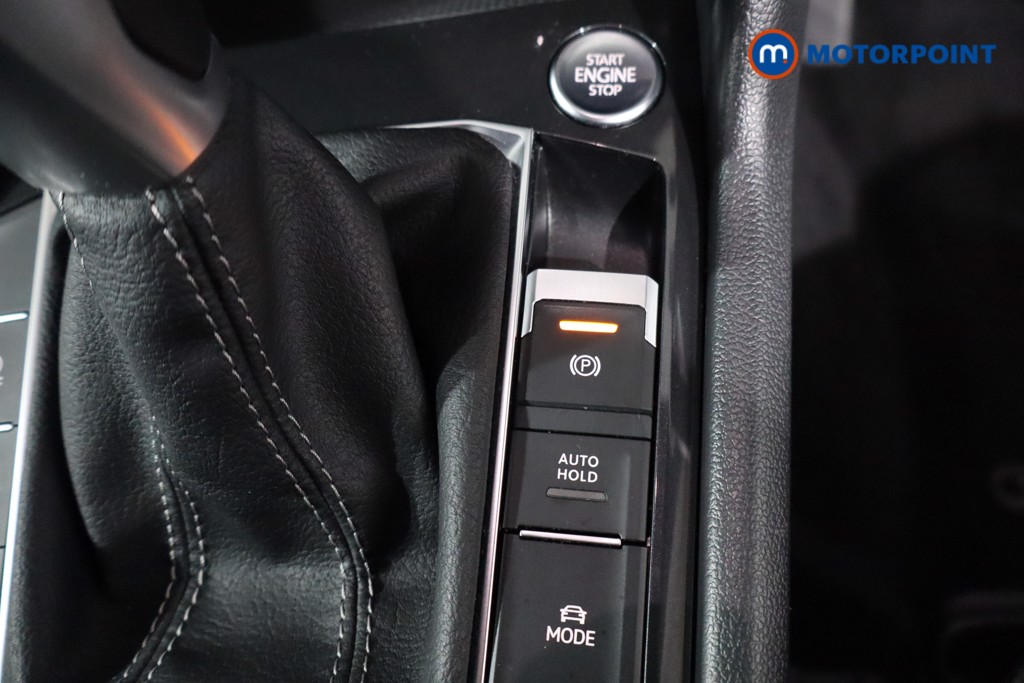 Volkswagen Tiguan R-Line Edition Automatic Petrol SUV - Stock Number (1603818) - 19th supplementary image