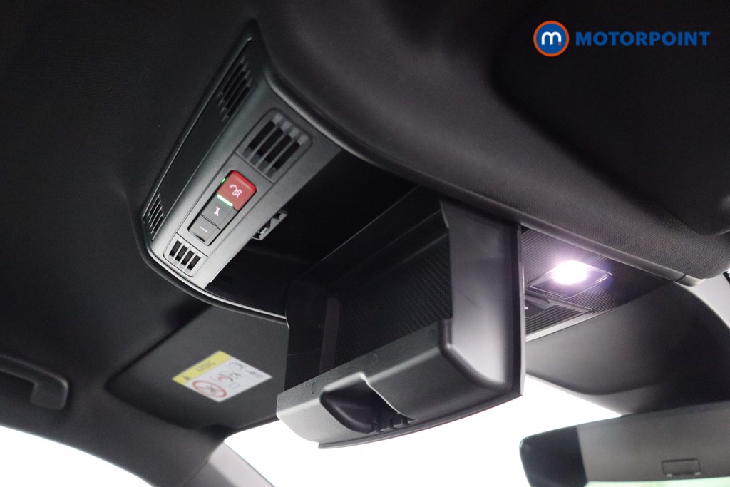 Volkswagen Tiguan R-Line Edition Automatic Petrol SUV - Stock Number (1603818) - 22nd supplementary image