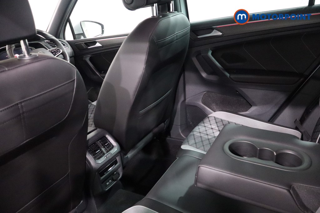 Volkswagen Tiguan R-Line Edition Automatic Petrol SUV - Stock Number (1603818) - 32nd supplementary image