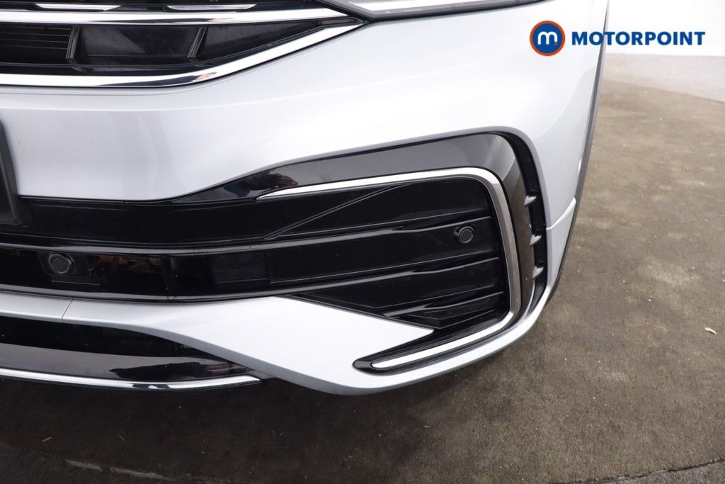 Volkswagen Tiguan R-Line Edition Automatic Petrol SUV - Stock Number (1603818) - 36th supplementary image