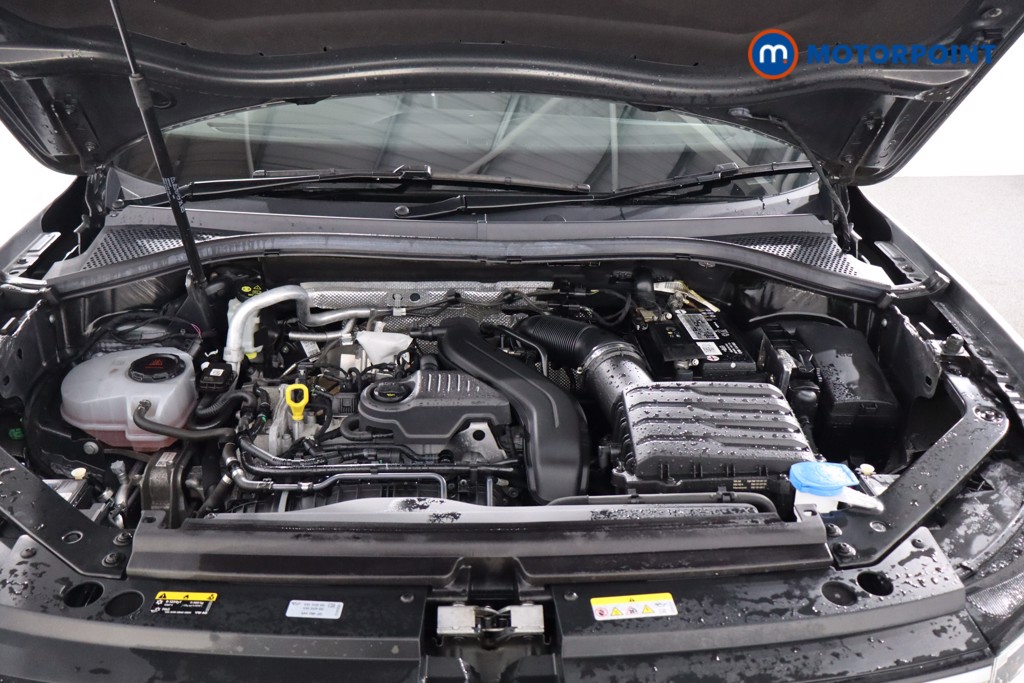 Volkswagen Tiguan R-Line Edition Automatic Petrol SUV - Stock Number (1603818) - 37th supplementary image