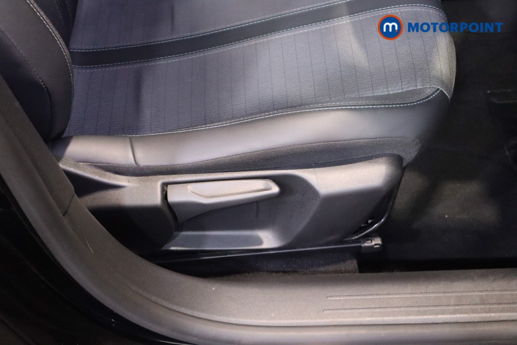 Peugeot 208 Allure Manual Petrol Hatchback - Stock Number (1604060) - 16th supplementary image