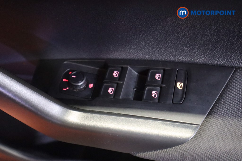 Volkswagen Polo SE Manual Petrol Hatchback - Stock Number (1604122) - 12th supplementary image