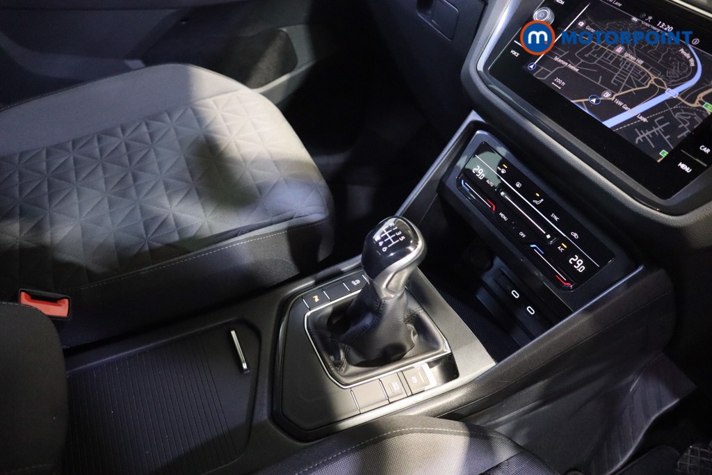 Volkswagen Tiguan Life Manual Petrol SUV - Stock Number (1604132) - 7th supplementary image