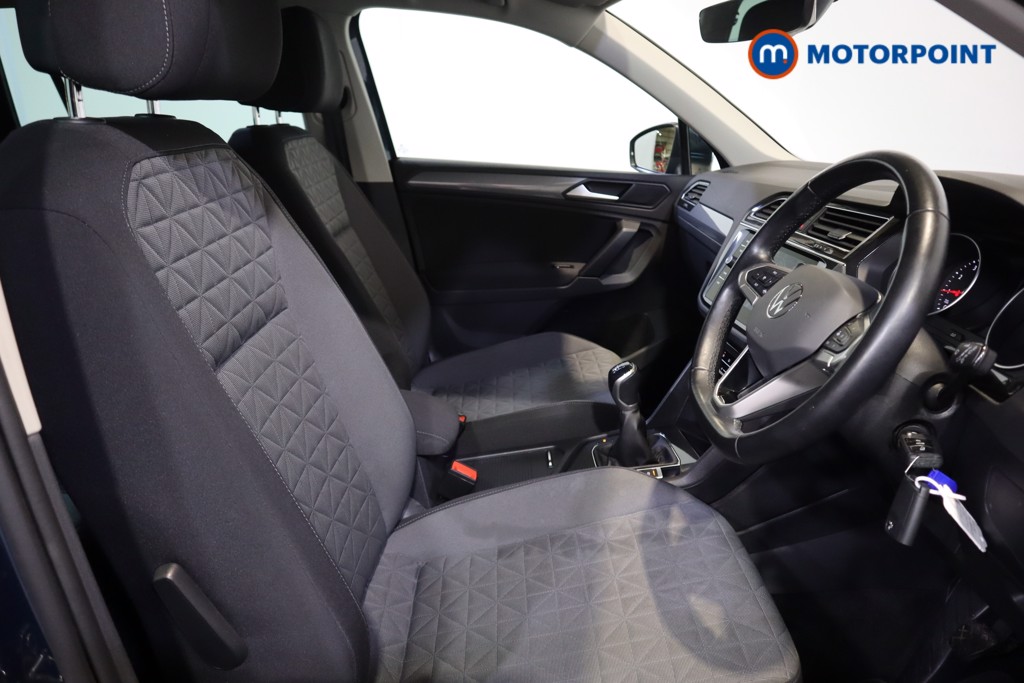 Volkswagen Tiguan Life Manual Petrol SUV - Stock Number (1604132) - 17th supplementary image