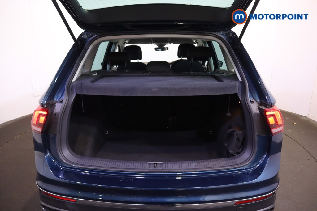 Volkswagen Tiguan Life Manual Petrol SUV - Stock Number (1604132) - 18th supplementary image