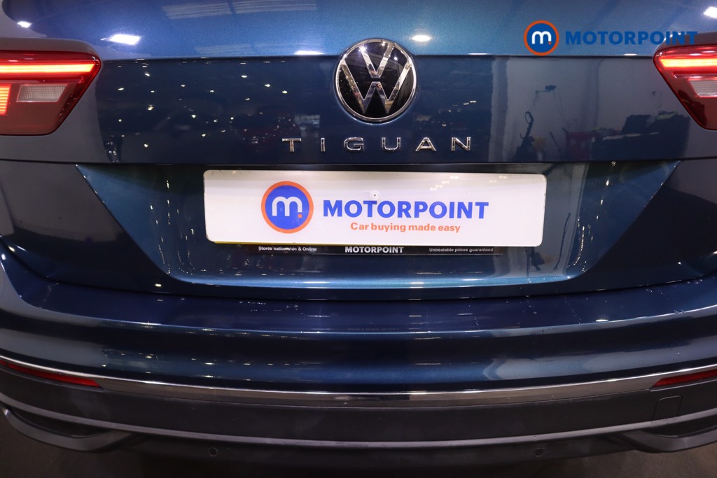 Volkswagen Tiguan Life Manual Petrol SUV - Stock Number (1604132) - 27th supplementary image