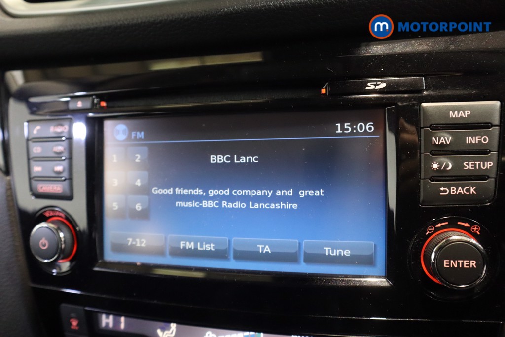 Nissan Qashqai Acenta Premium Manual Diesel SUV - Stock Number (1604138) - 2nd supplementary image