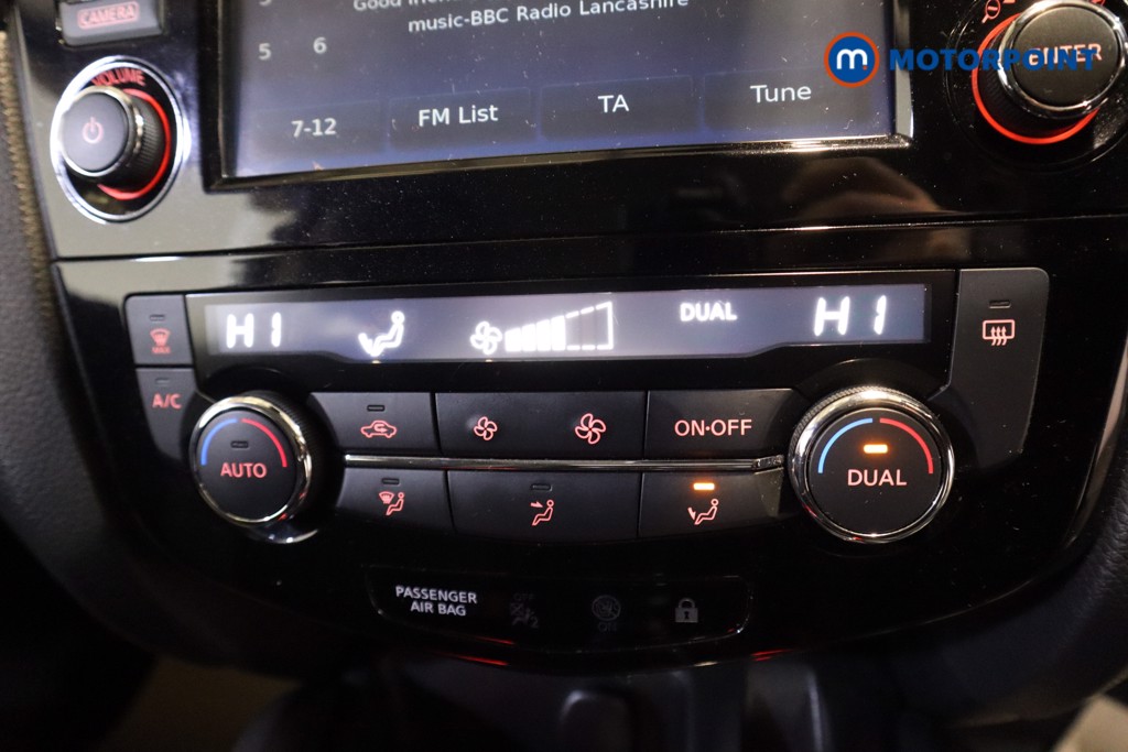 Nissan Qashqai Acenta Premium Manual Diesel SUV - Stock Number (1604138) - 5th supplementary image