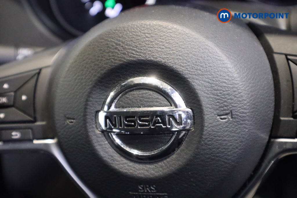 Nissan Qashqai Acenta Premium Manual Diesel SUV - Stock Number (1604138) - 14th supplementary image