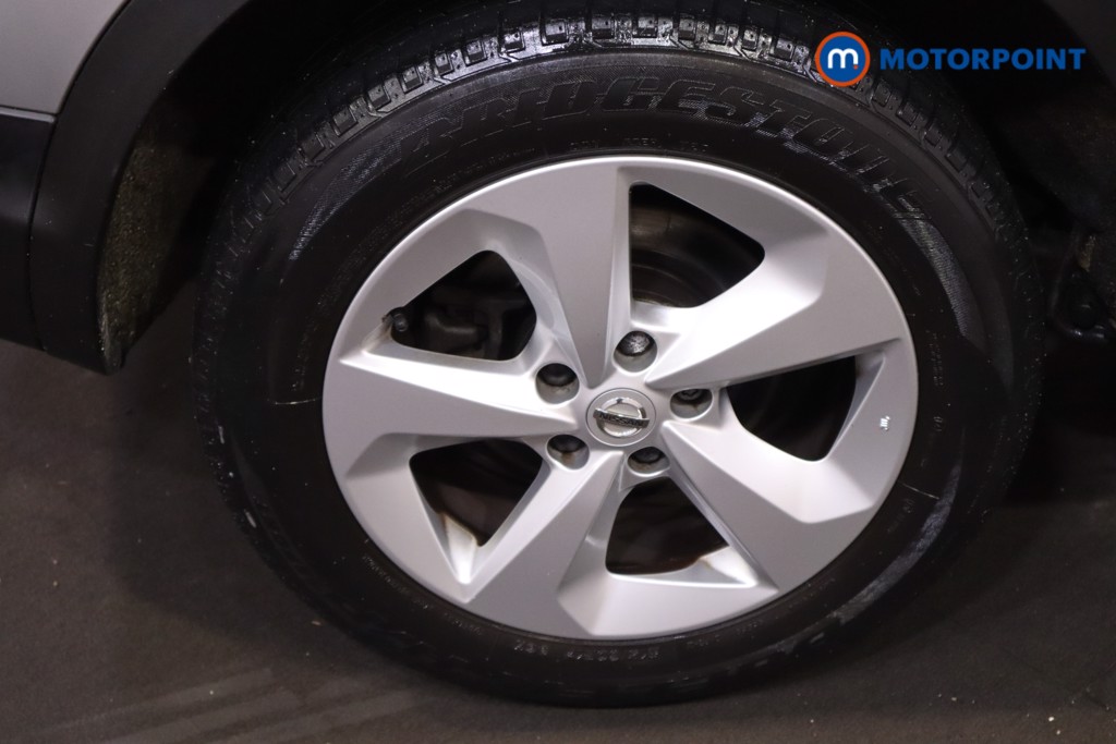 Nissan Qashqai Acenta Premium Manual Diesel SUV - Stock Number (1604138) - 21st supplementary image
