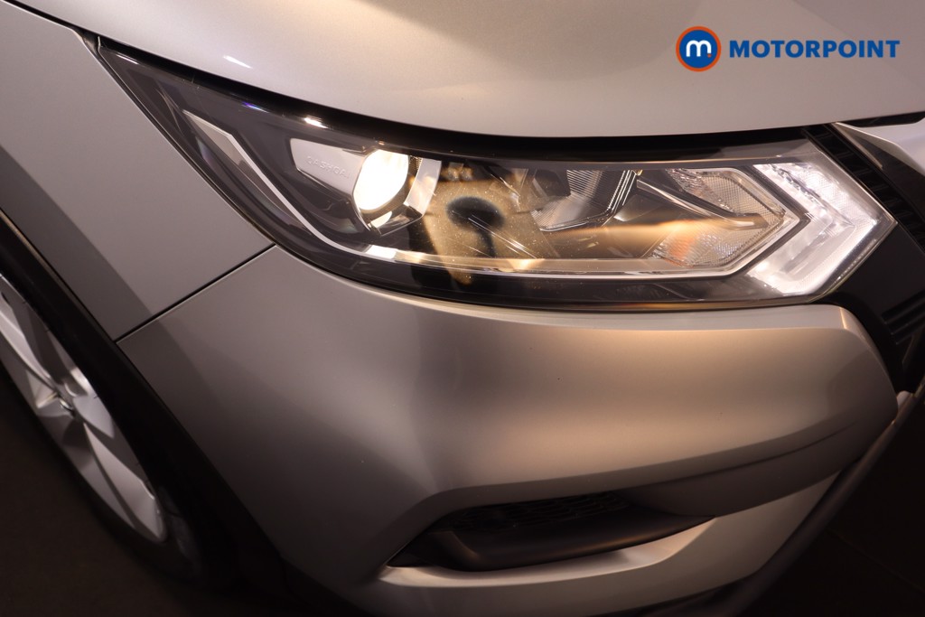 Nissan Qashqai Acenta Premium Manual Diesel SUV - Stock Number (1604138) - 25th supplementary image