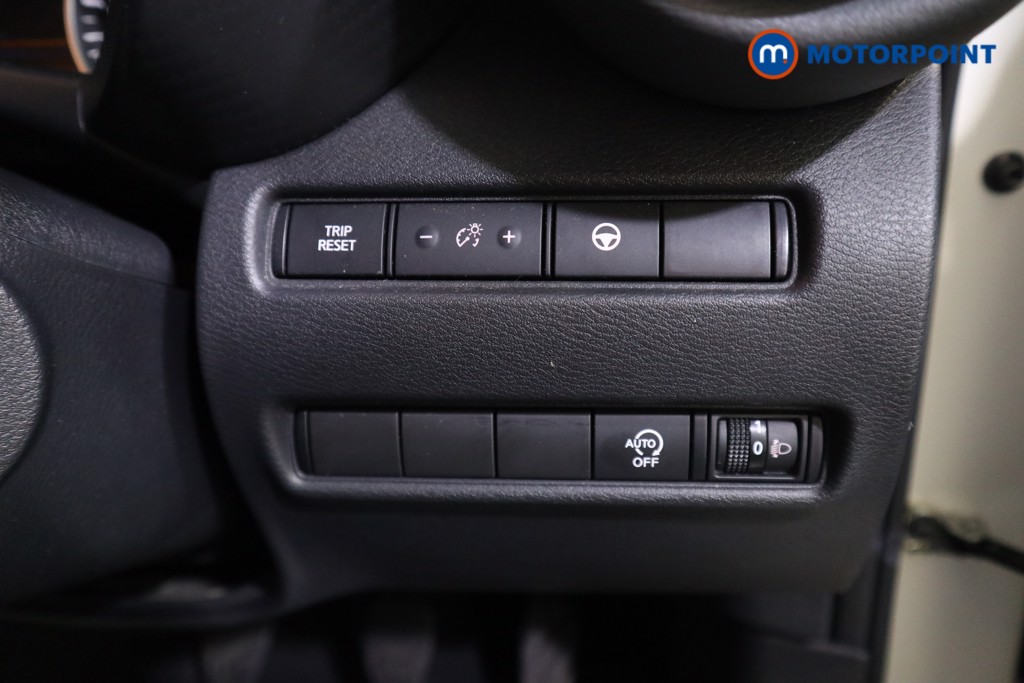 Nissan Juke Tekna Manual Petrol SUV - Stock Number (1566064) - 11th supplementary image