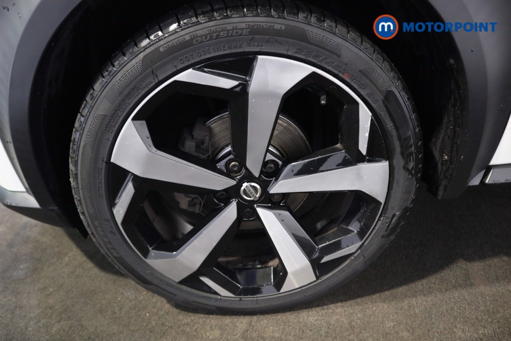 Nissan Juke Tekna Manual Petrol SUV - Stock Number (1566064) - 21st supplementary image