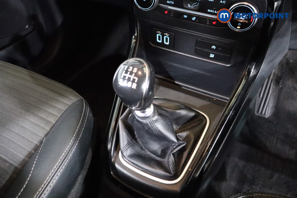Ford Ecosport Titanium Manual Petrol SUV - Stock Number (1589903) - 12th supplementary image