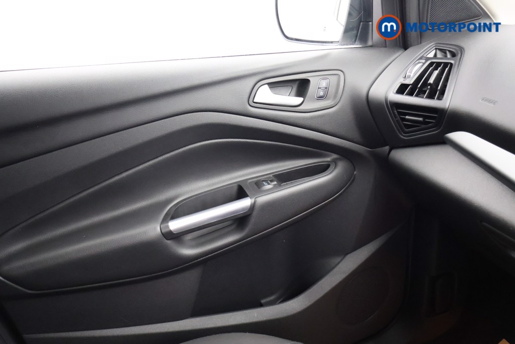 Ford Kuga Zetec Manual Petrol SUV - Stock Number (1592284) - 12th supplementary image