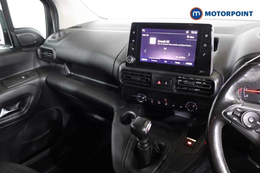 Vauxhall Combo Life SE Manual Diesel People Carrier - Stock Number (1592948) - 3rd supplementary image