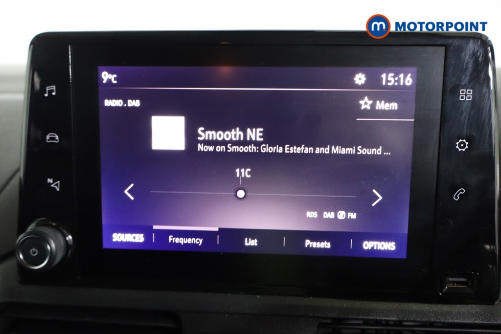 Vauxhall Combo Life SE Manual Diesel People Carrier - Stock Number (1592948) - 4th supplementary image