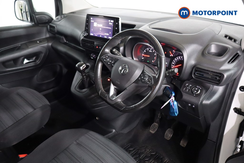 Vauxhall Combo Life SE Manual Diesel People Carrier - Stock Number (1592948) - 1st supplementary image