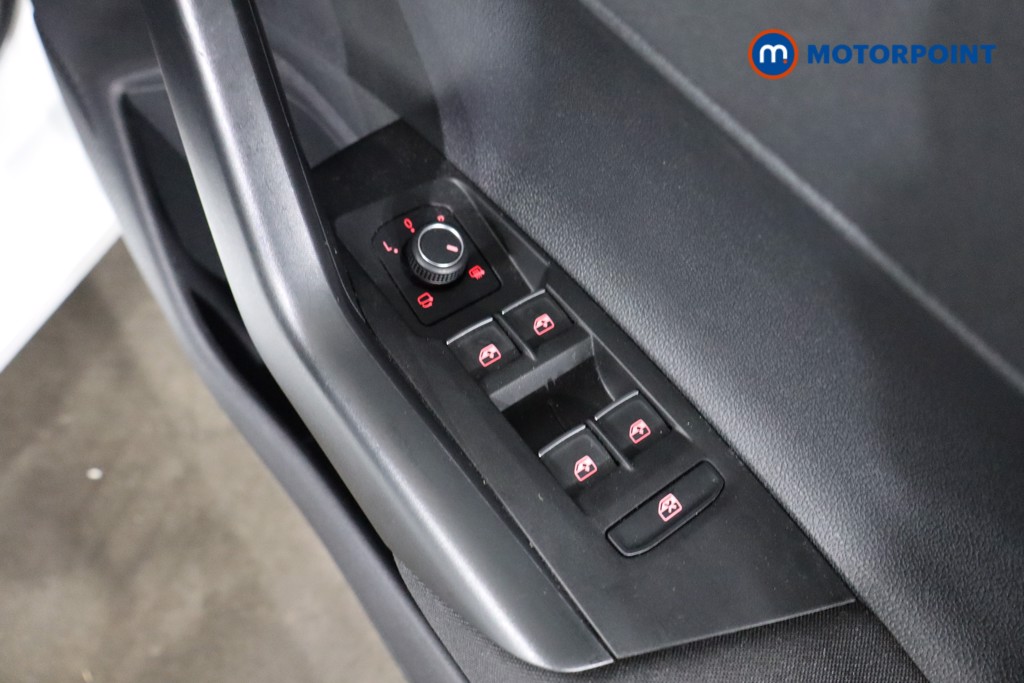 Volkswagen Polo Active Manual Petrol Hatchback - Stock Number (1592949) - 18th supplementary image