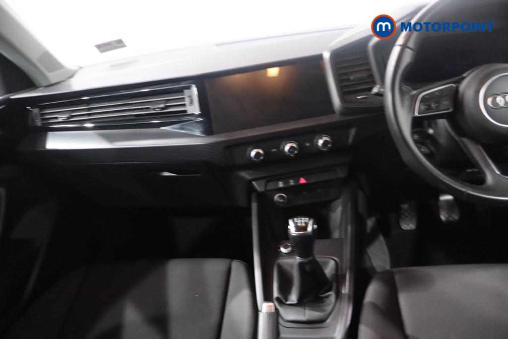 Audi A1 Technik Manual Petrol Hatchback - Stock Number (1596933) - 8th supplementary image