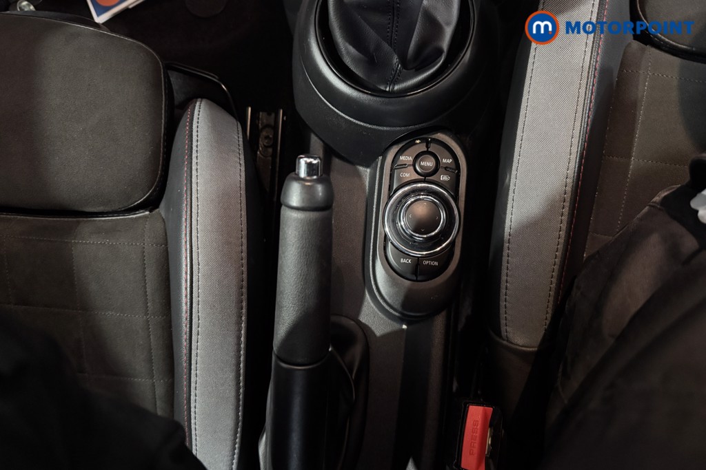 Mini Hatchback Cooper Sport Manual Petrol Hatchback - Stock Number (1597127) - 17th supplementary image