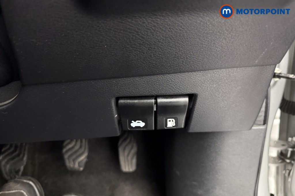 Nissan Micra N-Sport Manual Petrol Hatchback - Stock Number (1597630) - 12th supplementary image