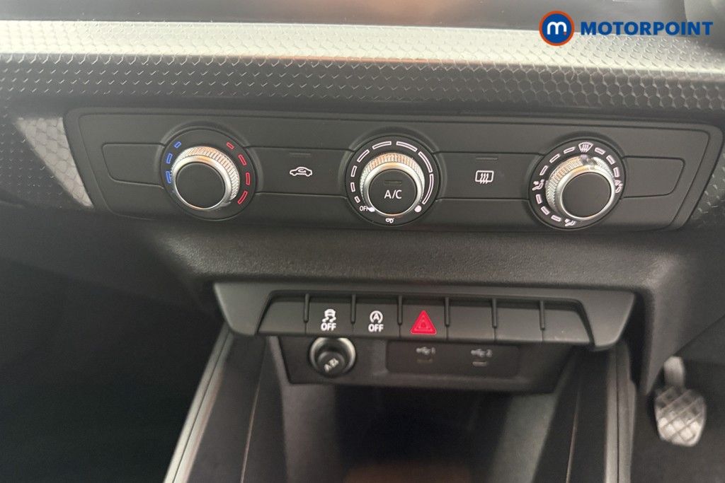 Audi A1 Technik Manual Petrol Hatchback - Stock Number (1597634) - 4th supplementary image