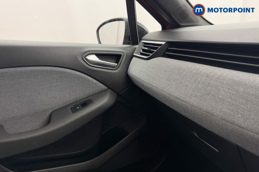 Renault Clio Techno Manual Petrol Hatchback - Stock Number (1598642) - 16th supplementary image