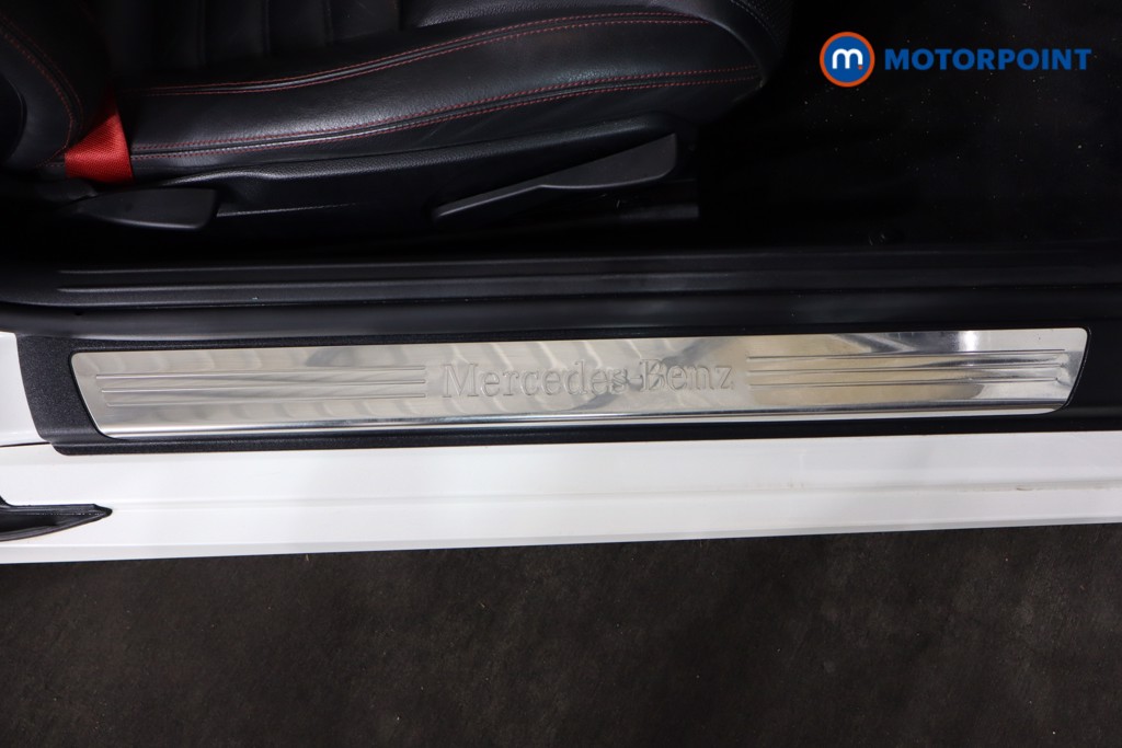 Mercedes-Benz SLC Amg Line Automatic Diesel Convertible - Stock Number (1598824) - 17th supplementary image