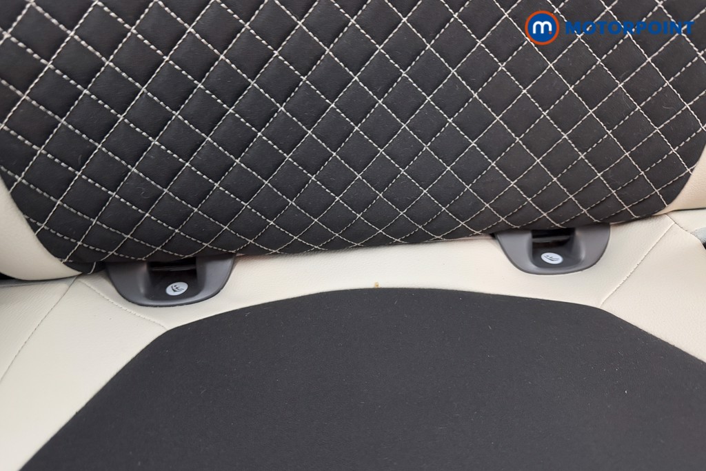 Fiat 500 Dolcevita Manual Petrol Hatchback - Stock Number (1598907) - 20th supplementary image