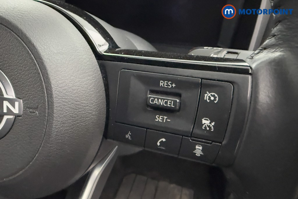 Nissan X-Trail N-Connecta Automatic Petrol-Electric Hybrid SUV - Stock Number (1598915) - 4th supplementary image