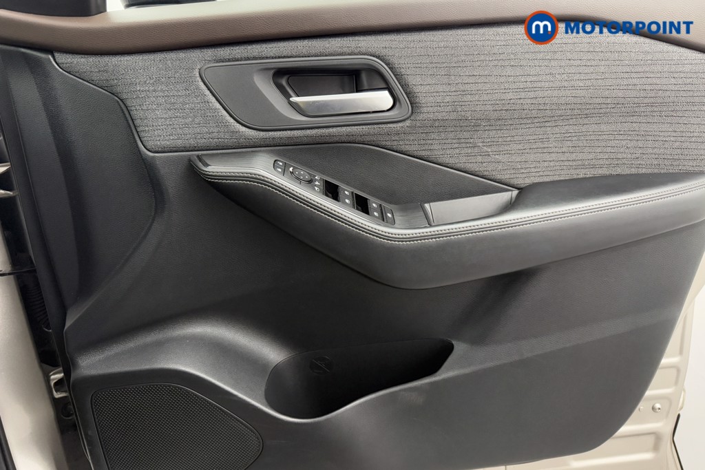 Nissan X-Trail N-Connecta Automatic Petrol-Electric Hybrid SUV - Stock Number (1598915) - 16th supplementary image