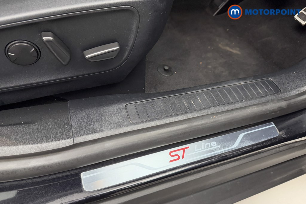 Ford Kuga St-Line X Edition Automatic Petrol Plug-In Hybrid SUV - Stock Number (1599198) - 19th supplementary image