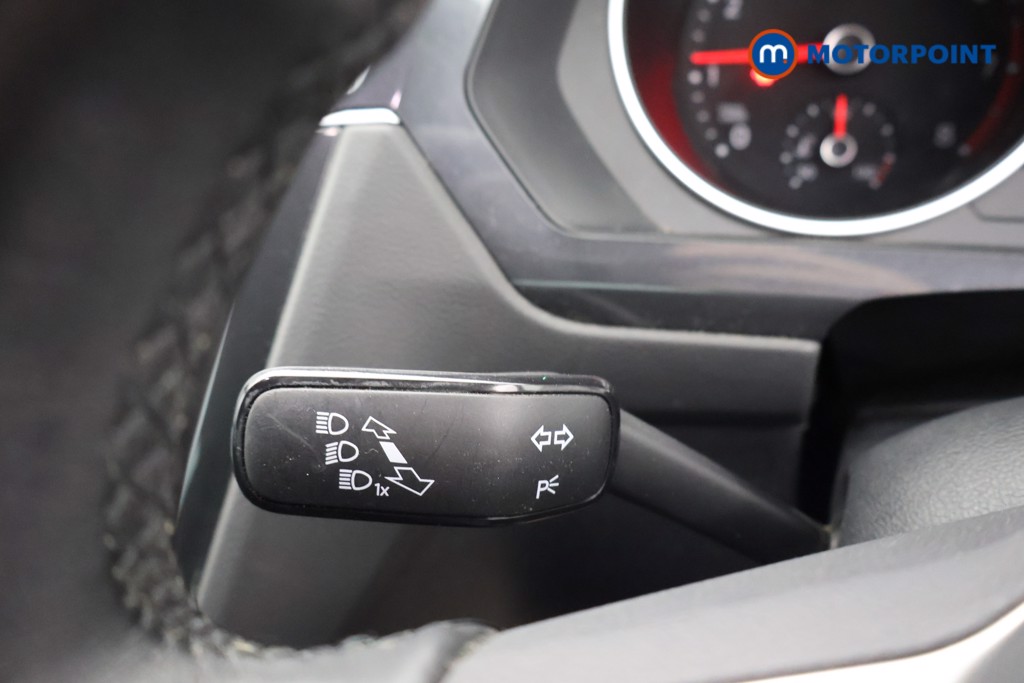 Volkswagen Tiguan Life Manual Petrol SUV - Stock Number (1599246) - 5th supplementary image