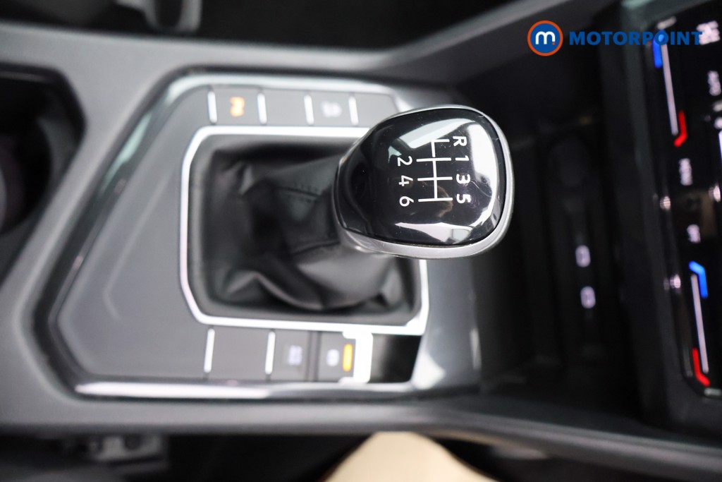 Volkswagen Tiguan Life Manual Petrol SUV - Stock Number (1599246) - 11th supplementary image