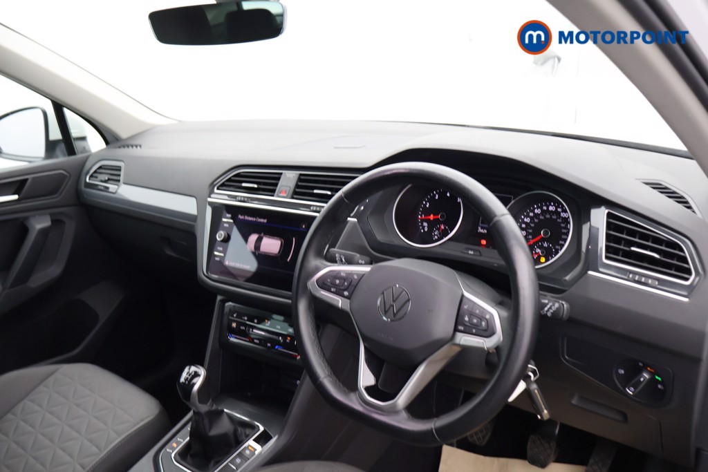 Volkswagen Tiguan Life Manual Petrol SUV - Stock Number (1599246) - 16th supplementary image