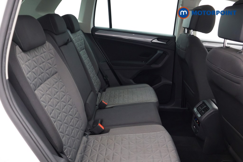Volkswagen Tiguan Life Manual Petrol SUV - Stock Number (1599246) - 17th supplementary image