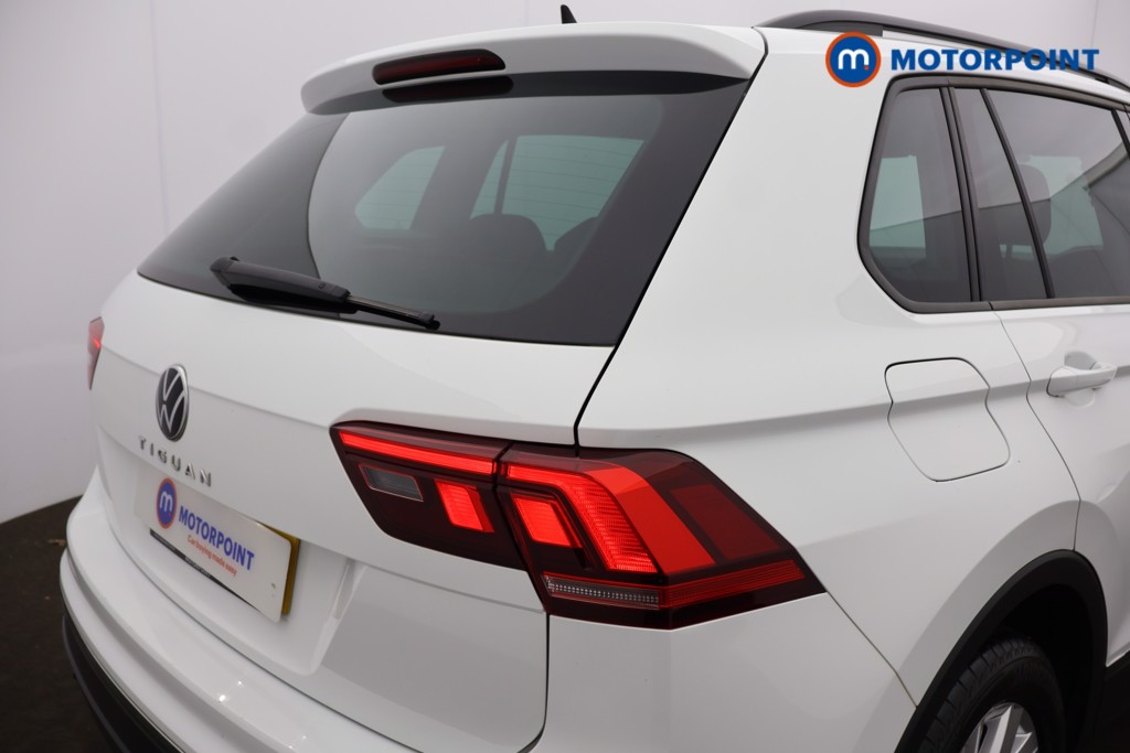 Volkswagen Tiguan Life Manual Petrol SUV - Stock Number (1599246) - 24th supplementary image