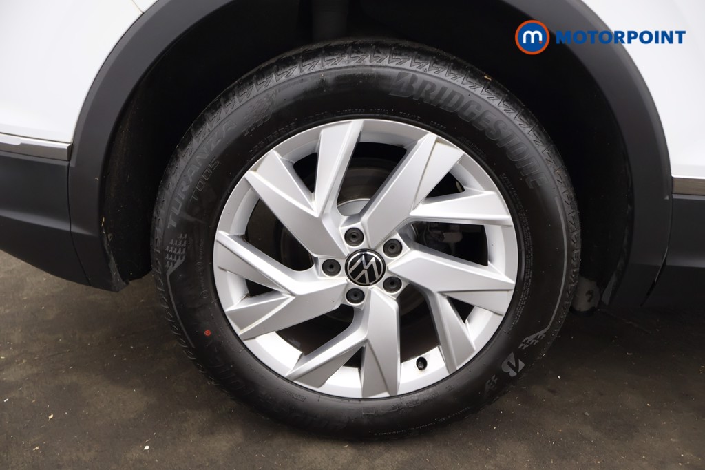 Volkswagen Tiguan Life Manual Petrol SUV - Stock Number (1599246) - 26th supplementary image