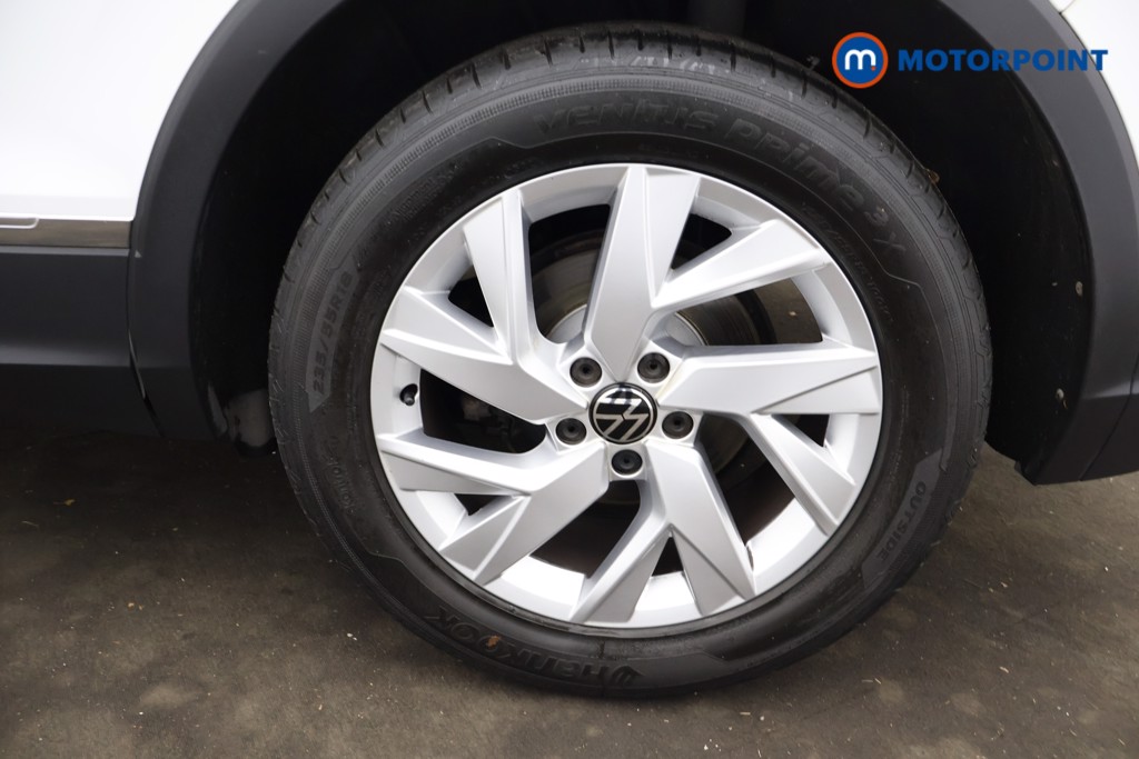 Volkswagen Tiguan Life Manual Petrol SUV - Stock Number (1599246) - 31st supplementary image